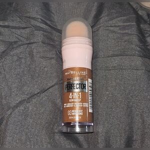 Maybelline Perfector 4-in-1 Glow Makeup - Medium Deep BNIB